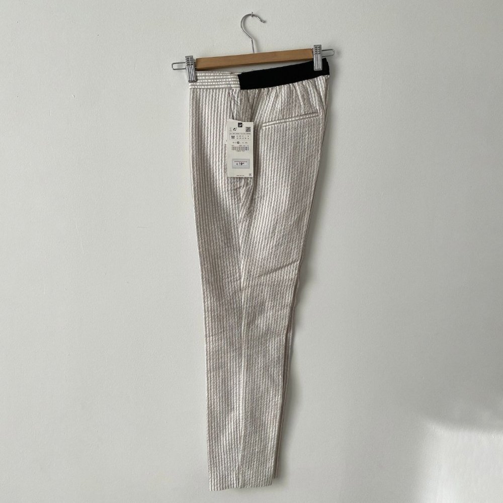 Zara Cream & White Stripe Tapered Pants Mid Rise Elastic Waist Trousers Medium